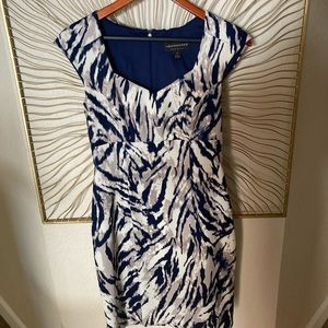 Body hugging wonder dress